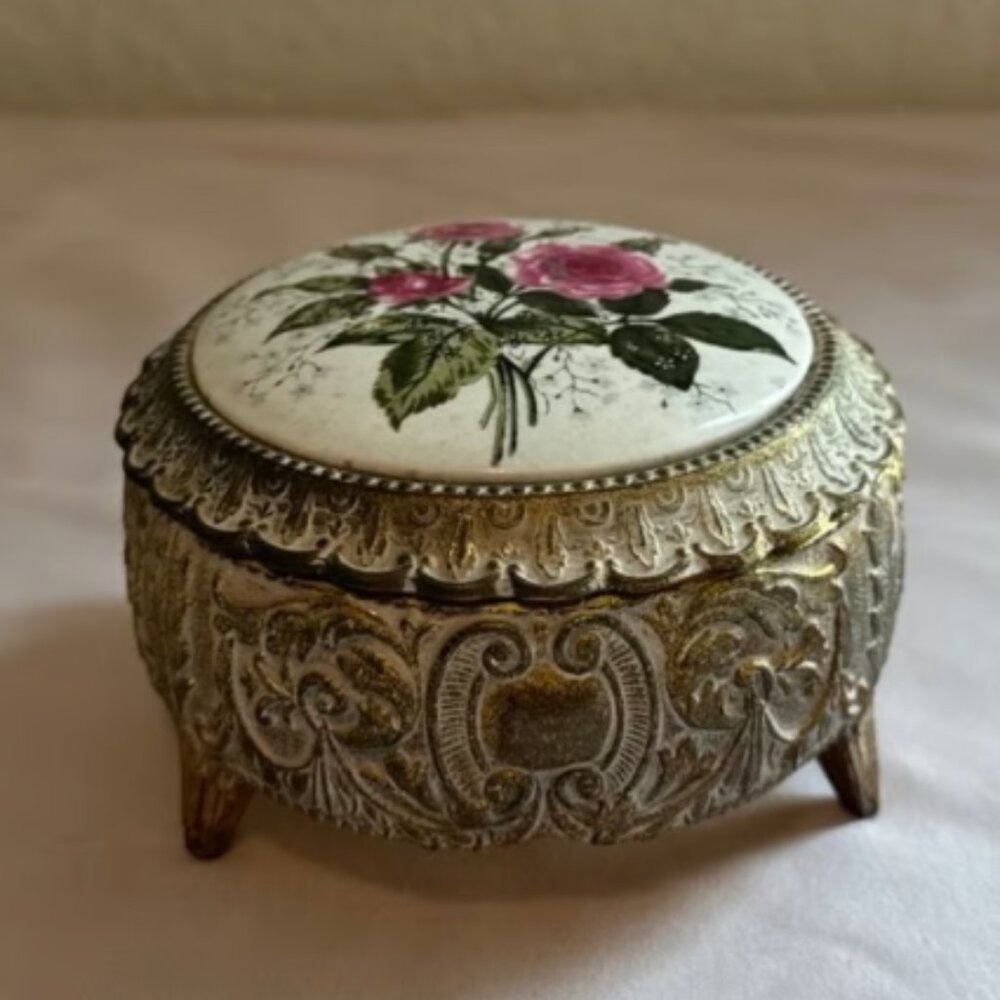 1940s Vintage Roses Trinket Box